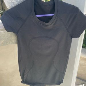 Black Lululemon Top